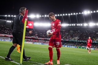 Magiczny wieczór Sebastiana Szymańskiego w Kownie! Zdradził, czy gol z rożnego był przypadkiem