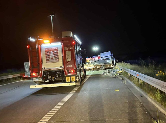 Wypadek dostawczaka na autostradzie A1