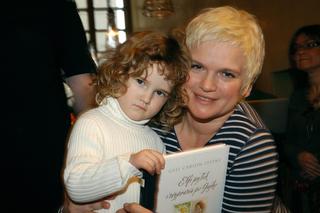 Te nietypowe imiona dla dzieci pokochały gwiazdy. Aria i Kaszmir to dopiero początek!