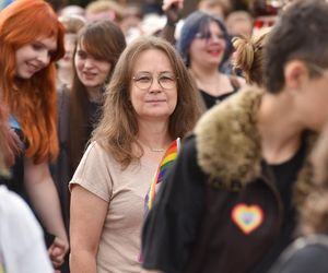 VI Toruński Marsz Równości. Przeciwnicy modlili się w centrum