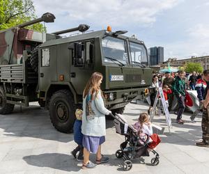 Wystawa sprzętu wojskowego z okazji 25. rocznicy przystąpienia Polski do NATO