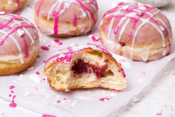 Wpadka Lidla przed Tłustym Czwartkiem. Ze sklepów wycofują pączki