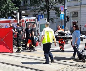 Dramat w centrum Warszawy. Reanimacja na przystanku