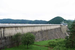 Solina: 25-latek skoczył z zapory. Mężczyzna nie przeżył