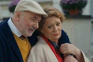 Barwy szczęścia, odcinek 3162. Andrzej (Leon Charewicz), Józefina (Elżbieta Jarosik)