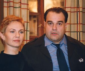 Quiz. Czy rozpoznasz kultowe seriale z lat 90. po jednym kadrze? Sprawdź się!