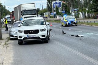 Dachowanie w Markach. Dwie osoby ranne, w tym dziecko