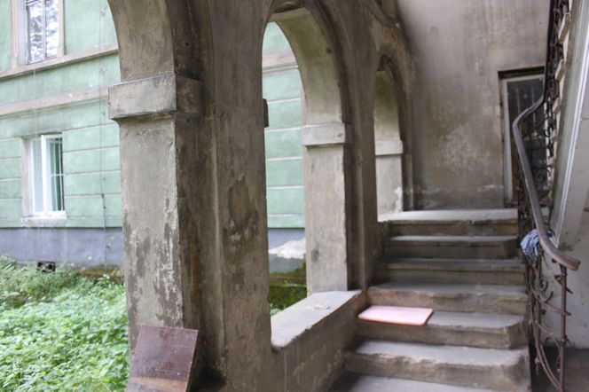 Dwór w Brodach odzyskuje blask. To jeden z najpiękniejszych zabytków w Małopolsce