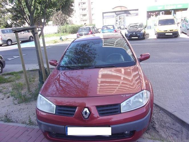 Nie chce im się czy nie potrafią? Tak parkują w Płocku "bezmyślni kierowcy" [ZDJĘCIA]