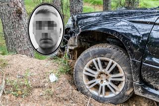 Peugeot stał rozbity na poboczu. Znajomi znaleźli zwłoki 31-letniego kierowcy. Szczegóły łamią serce
