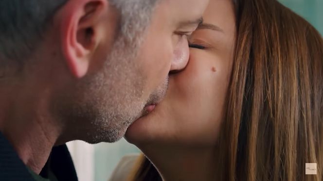 Feraye przyłapie Bülenta z Gönül! Czy to definitywny koniec ich małżeństwa?