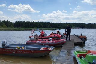 27-latek zniknął pod wodą. Wcześniej zdjął kapok. Tragedia nad zalewem