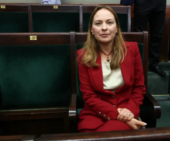 Kim jest minister, która odeszła z rządu Donalda Tuska? 