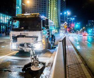 Warszawa sprzątana nocą