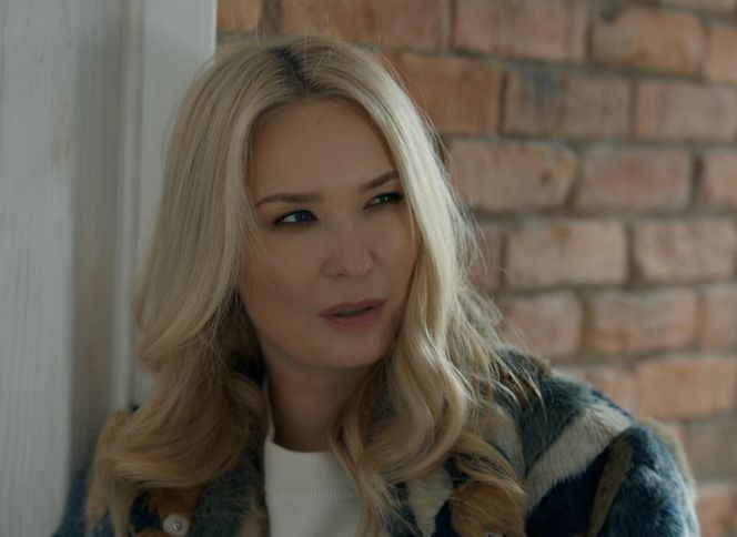 Barwy szczęścia, odcinek 3196: Karolina (Marta Dąbrowska)