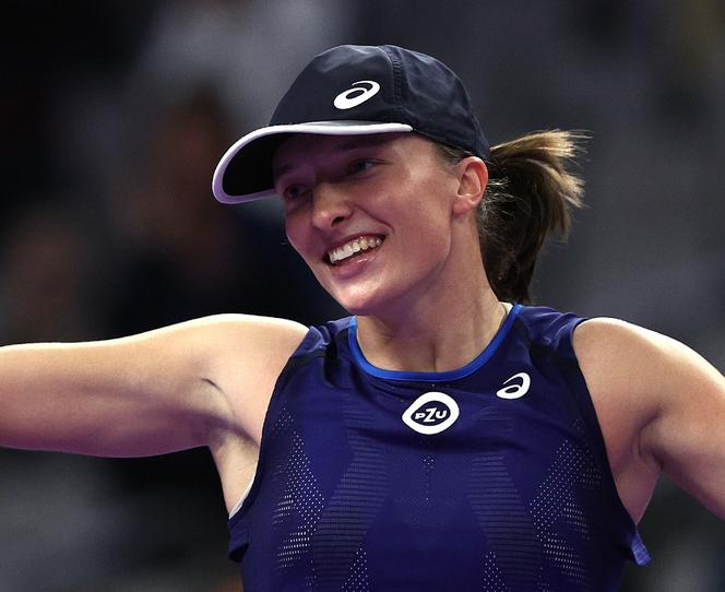 Iga Świątek - Sabalenka O której godzinie gra Iga Świątek półfinał dzisiaj WTA Finals Fatalne wiadomości dla kibiców! KIEDY gra Iga Świątek - Sabalenka GODZINA półfinału dzisiaj 6.11