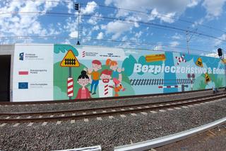 Na stacji Warszawa Zachodnia powstał nowy mural. Jego długość to ponad 300 metrów