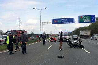 Gigantyczny korek na A4: Wypadek z udziałem motocyklisty