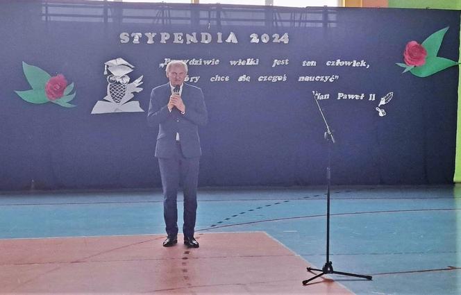 Gmina Iława przyznała stypendia uczniom
