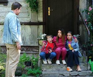 	Barwy szczęścia odc. 2949. Majak (Łukasz Borkowski), Kasia (Katarzyna Glinka), Paulinka (Lena Jastrzębska), Ksawery (Bartosz Gruchot)