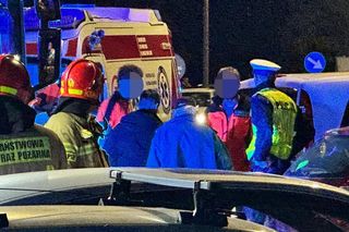 Bus przygniótł pieszego. 86-letni kierowca chciał zaparkować pojazd