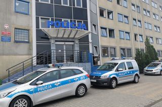 Ostrów. Uwierzył, że dzwoni policja! Zostawił ponad 100 tysięcy na przystaku!