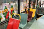 Wielka niespodzianka na warszawskich torach. Świąteczny tramwaj LEGO. Kiedy ruszy w trasę?
