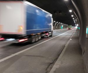 Tunel na zakopiance S7, pod Luboniem Małym 