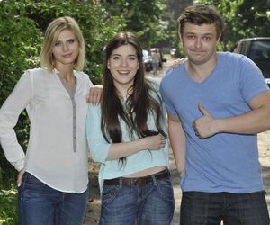 Barwy szczęścia. Agata (Natalia Zambrzycka), Hubert (Marek Molak), Iwona (Izabela Zwierzyńska) - czerwiec 2015 r.