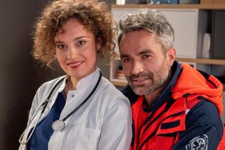 Na sygnale. Wanda (Anna Lemieszek), Benio Vick (Hubert Jarczak)