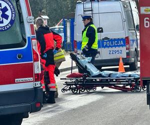 Tragedia w Błoniu. 15-latka wpadła pod ciężarówkę. Lądował śmigłowiec LPR