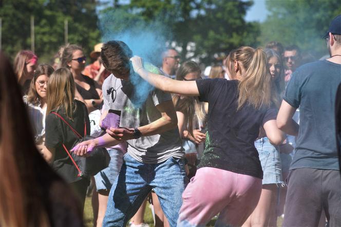 Holi Festival, czyli Święto Kolorów w bydgoskim Myślęcinku [ZDJĘCIA]