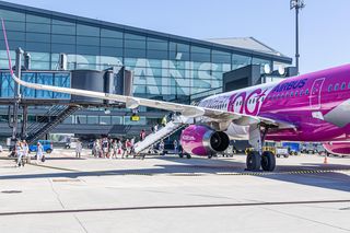 Port Lotniczy Gdańsk będzie miał nowoczesną instalację fotowoltaiczną nad parkingiem na 900 miejsc