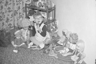 Te prezenty dostawały dzieci w PRL-u. Wielu z was na pewno je pamięta! 