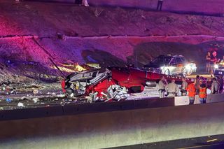 Helikopter medyczny runął na autostradę! Świadkowie wyciągali rannych spod wraku!