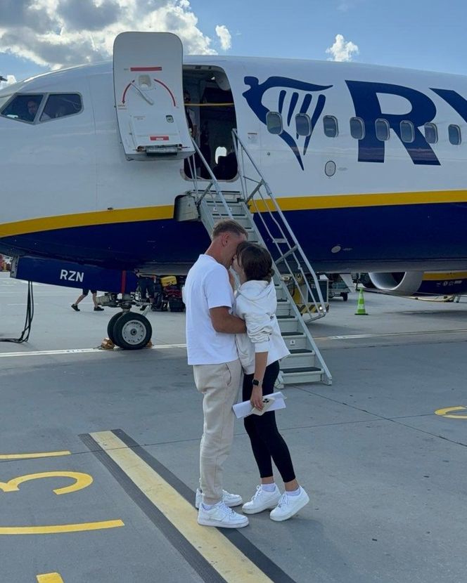 Oświadczyny na płycie Kraków Airport
