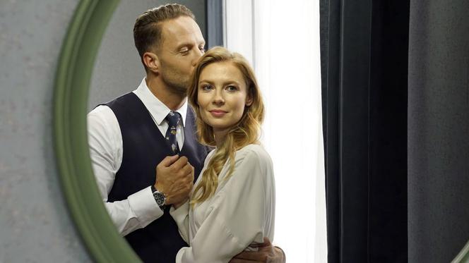 Barwy szczęścia odc. 2124. Dominika (Karolina Chapko), Sebastian (Kacper Krupski)