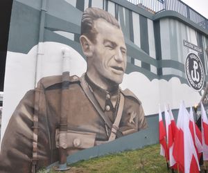 Mural ku pamięci Nurta przy Grunwaldzkiej w Kielcach