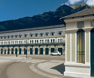  Canfranc Estación, Hiszpania. Dawny dworzec kolejowy zamienił się w luksusowy hotel
