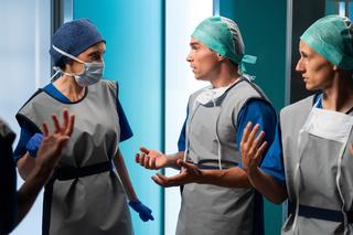 Na dobre i na złe, odc. 859: Oliwia (Irmina Liszkowska), Łukasz (Dominik Mirecki), Julek (Mateusz Dymdziuk)