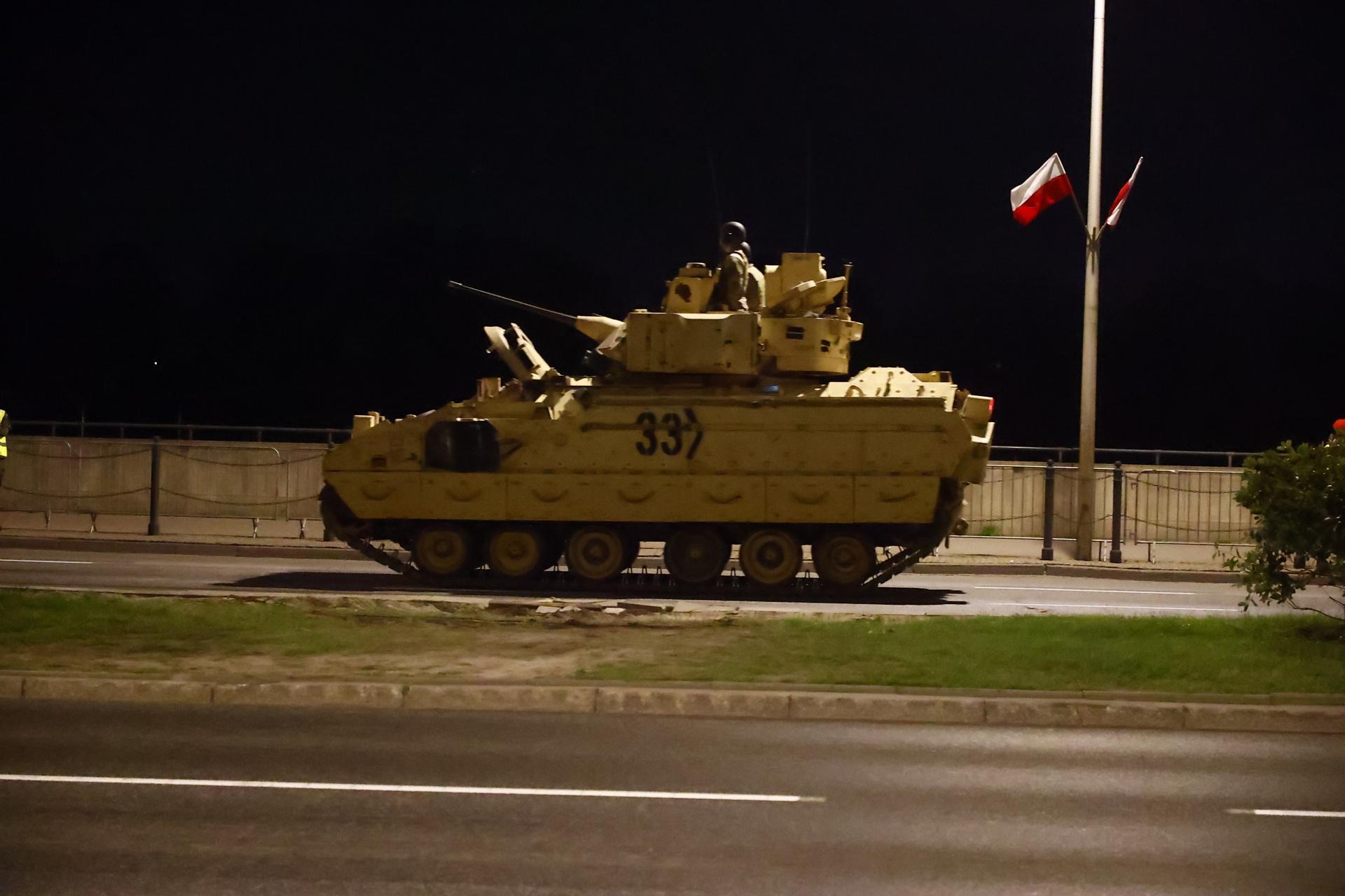 Święto Wojska Polskiego. Nocna próba przed defiladą