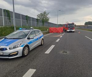 Wypadek śmiertelny na autostradzie A4 pod Tarnowem. Osobówka zderzyła się z autobusem