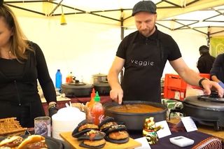 Kulinarny Ogień w Chorzowie już w najbliższą niedzielę. Pomaganie przez gotowanie