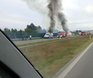 Tragiczny wypadek na S5 pod Bydgoszczą. Auto stanęło w płomieniach