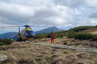 Dramatyczna akcja ratunkowa w Karkonoszach. Turysta stracił przytomność 