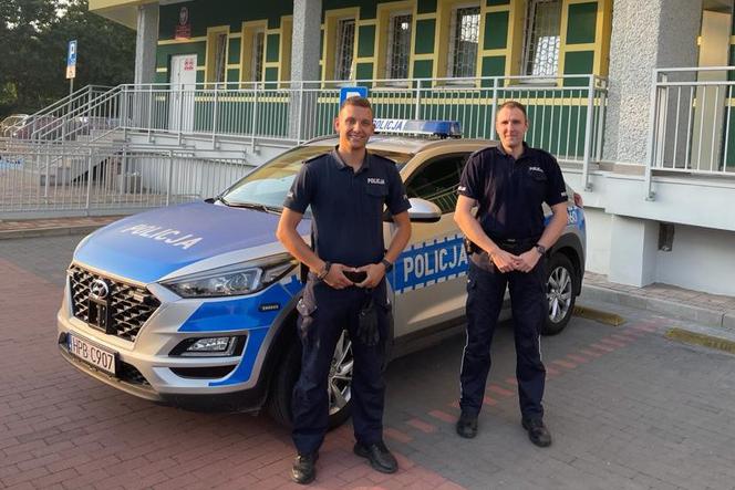 Lubińscy policjanci uratowali życie kierowcy, który zasłabł w samochodzie