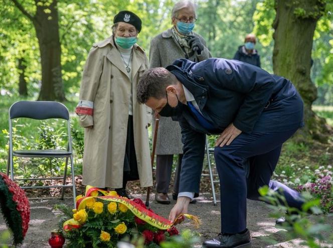 Prezydent złożył kwiaty pod Pomnikiem Matki