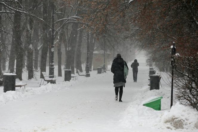 Wielka śnieżyca w Warszawie. Kiedy przestanie sypać? Zaskakująca prognoza