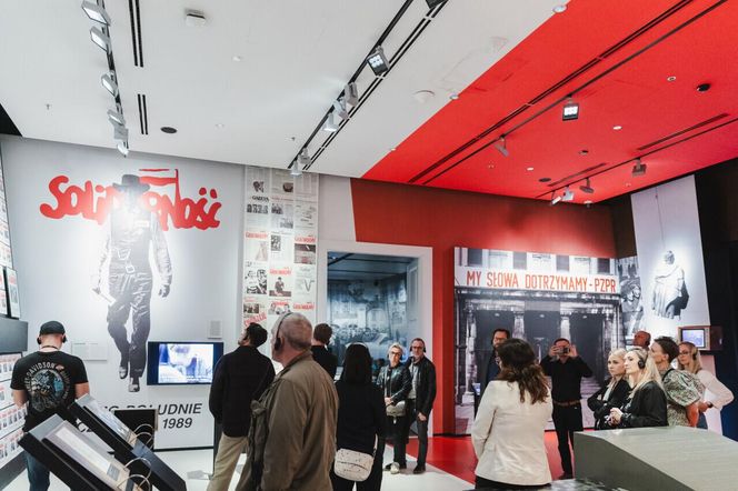 Zapłacili prawie 6,5 tys. zł, żeby zwiedzić wystawę ECS