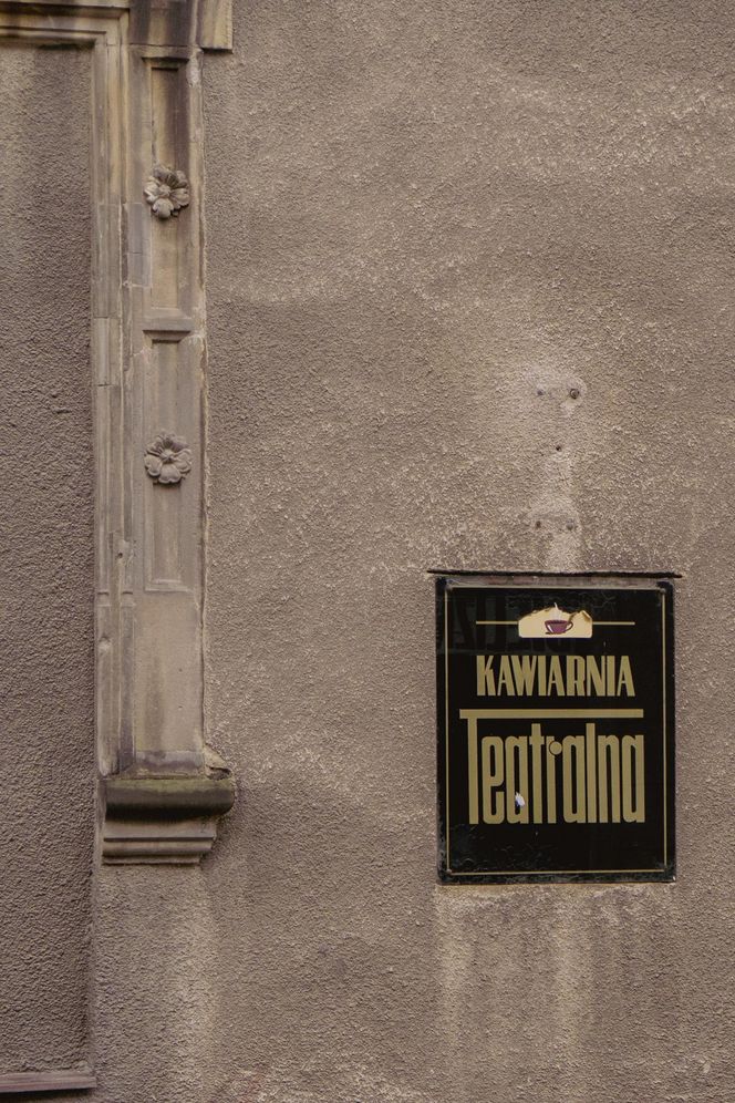 Renesansowy portal w bloku w Świdnicy